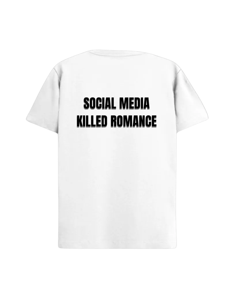 Social media killed romance|T-shirt (XS)